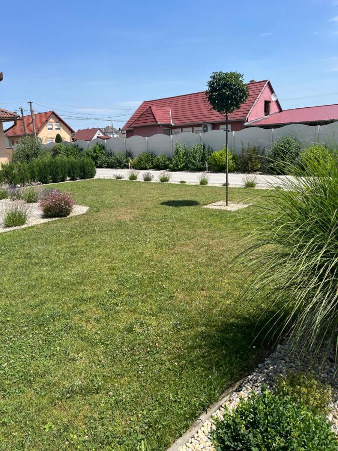 Rajczi Apartman Mohács Extérieur photo